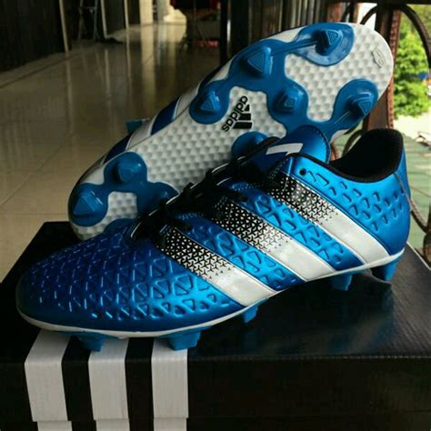 sepatu sepakbola adidas original|harga sepatu adidas.